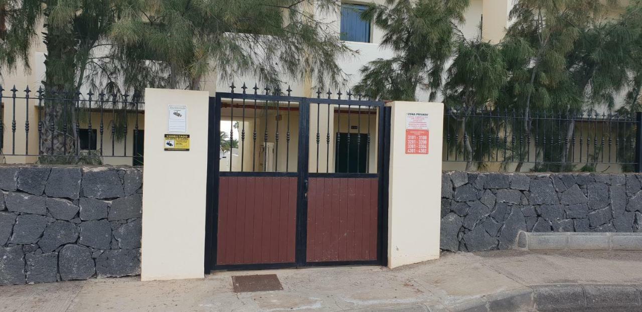 Beautiful Studio On The Seafront Коста Тегисе Екстериор снимка